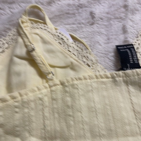 Light yellow camisole/top - Picture 6 of 6